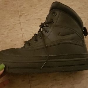 Nike boot